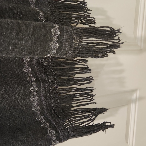 White House Black Market Metallic Fringe Sweater - Picture 4 of 7